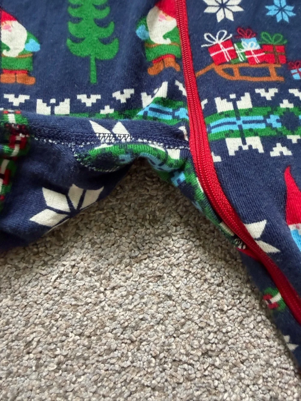 Hanna Andersson Baby Zip Sleeper in Gnome Sweet Gnome Navy Blue Size 3-6 Months